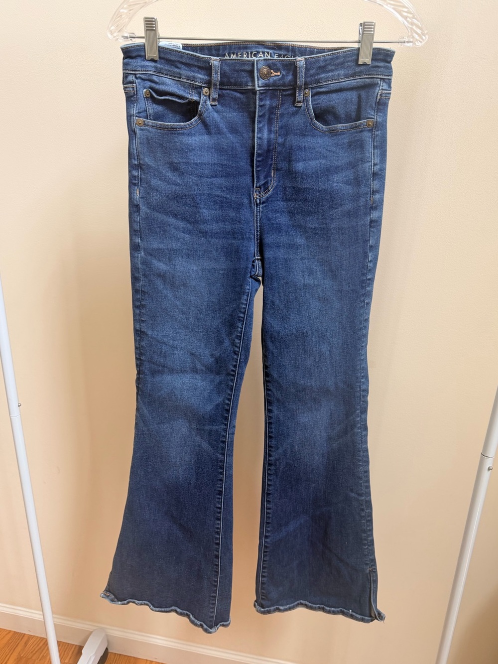 American Eagle Hi-Rise flare medium wash denim jeans Sz 8 regular